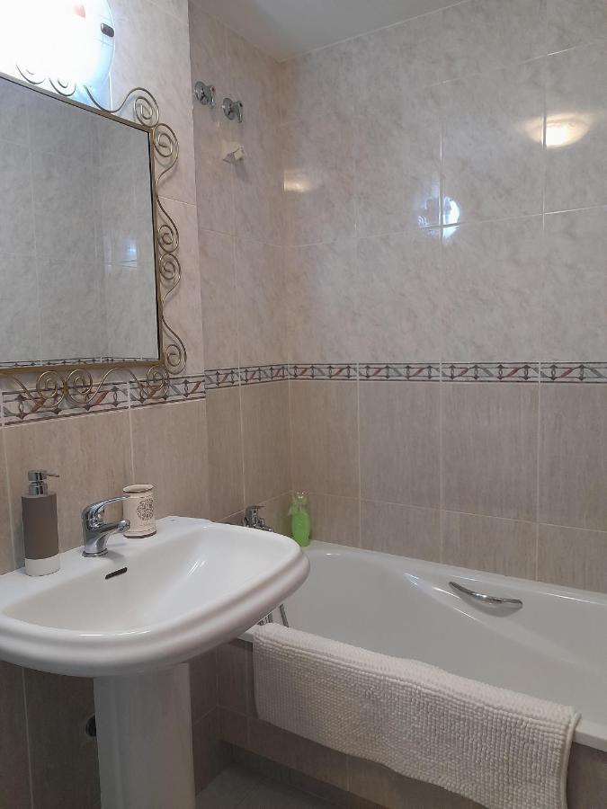 Noray Apartment Ribadeo Exterior photo